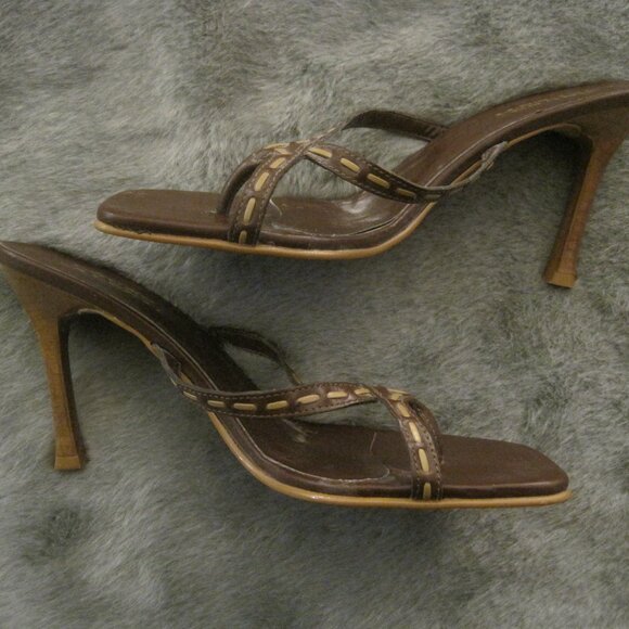 BRUNO VALENTI BROWN STRAPPY LEATHER MULE HEELS 9 $69.00 - Picture 1 of 7
